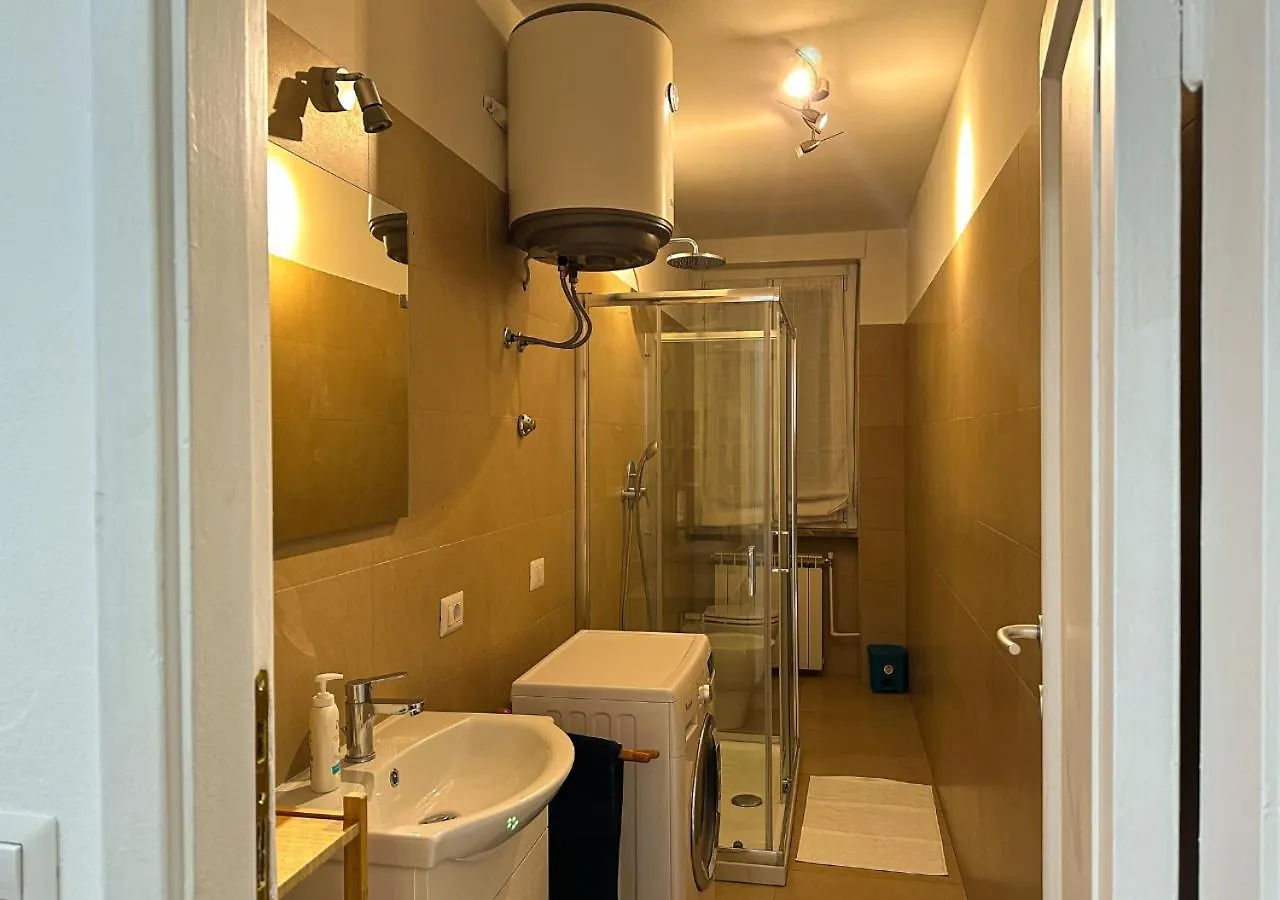 Modern Cenisio Apartment - Self Check-In & Parking Milan 0*,  Italy