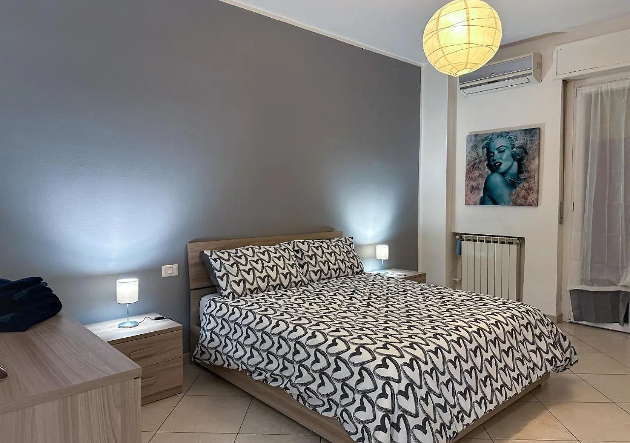 Modern Cenisio Apartment - Self Check-In & Parking Milan 0*,  Italy