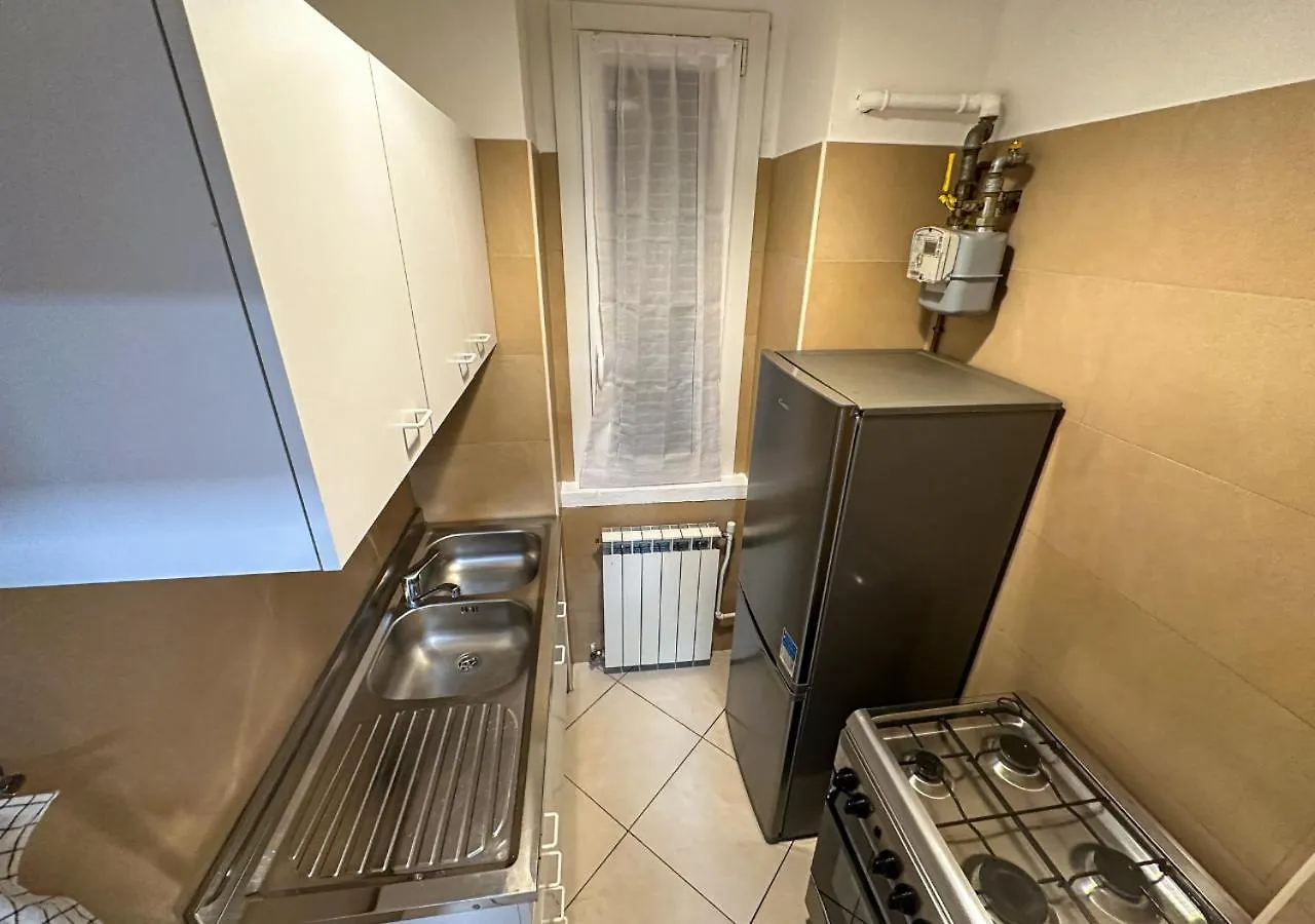 Modern Cenisio Apartment - Self Check-In & Parking Milan 0*,
